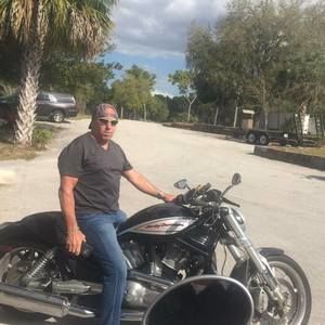 Meet your Posher, Wayne